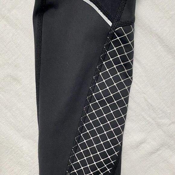 Athleta Black Miles Compression Reflective Leggings - Picture 9 of 11